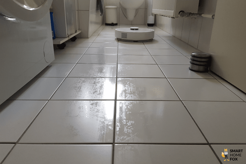 Влажный пол после уборки Roborock Q7 Max+